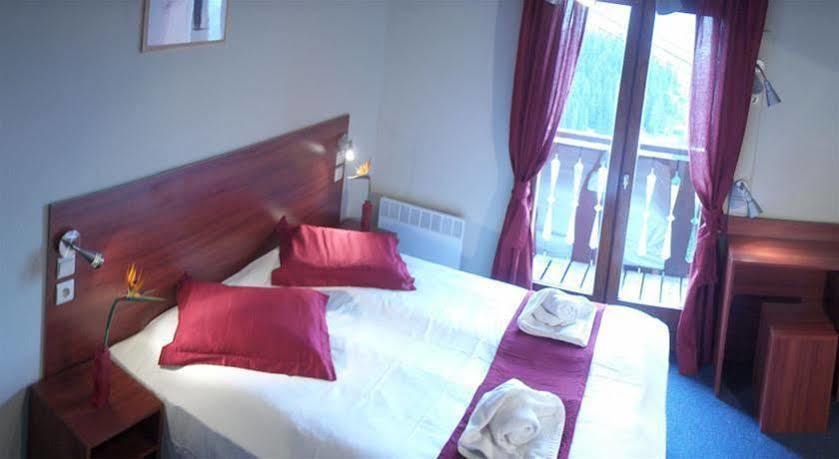 Hotel L'Escale Châtel Zewnętrze zdjęcie